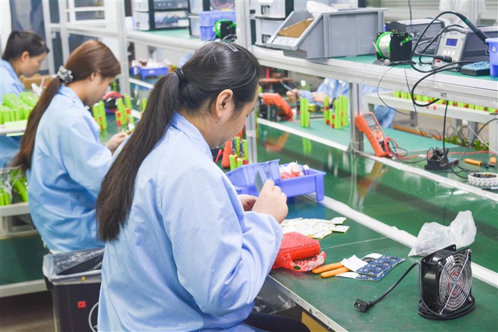 电池加工(图1) 电池加工(图1)